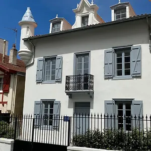 Les Tourelles Gasthof
